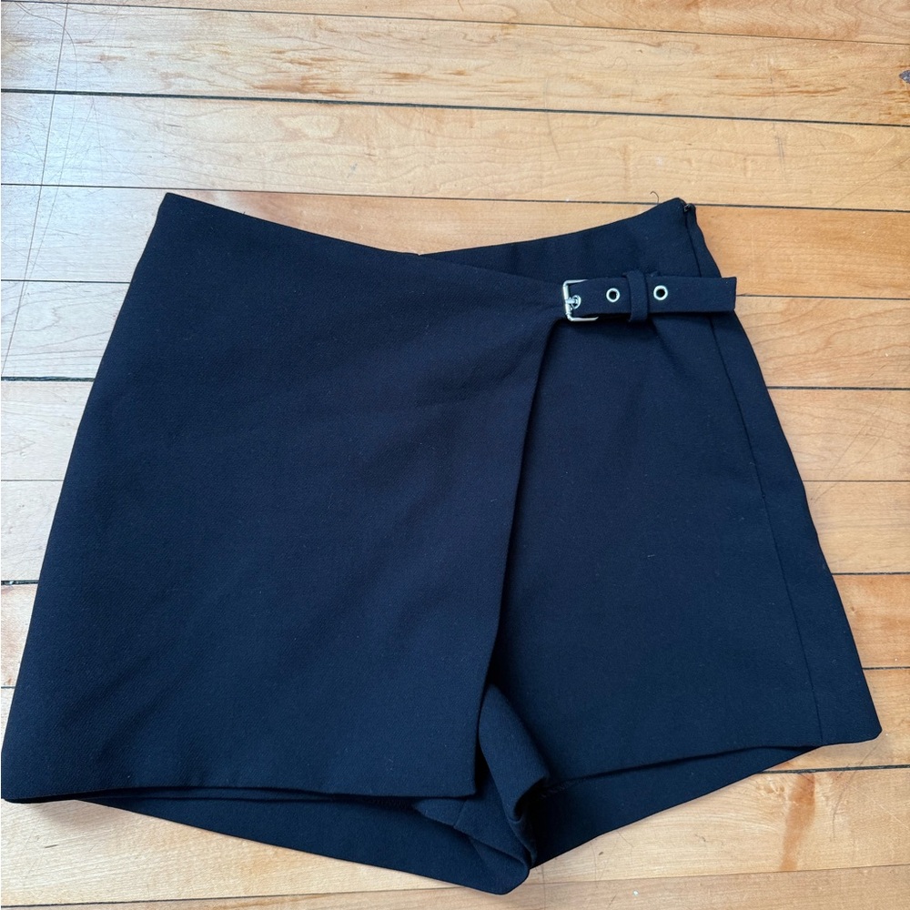 Zara Black Women's Skorts with Buckle Detail